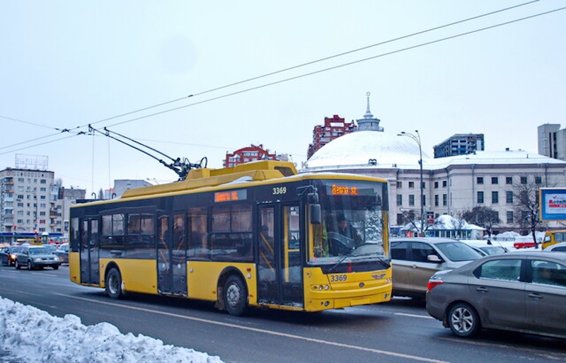 Тролейбус 43 Київ