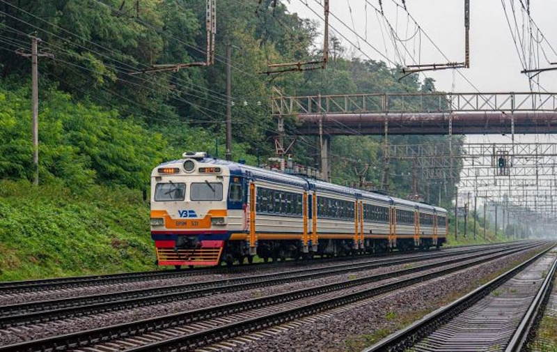 Електричка Київ — Шепетівка