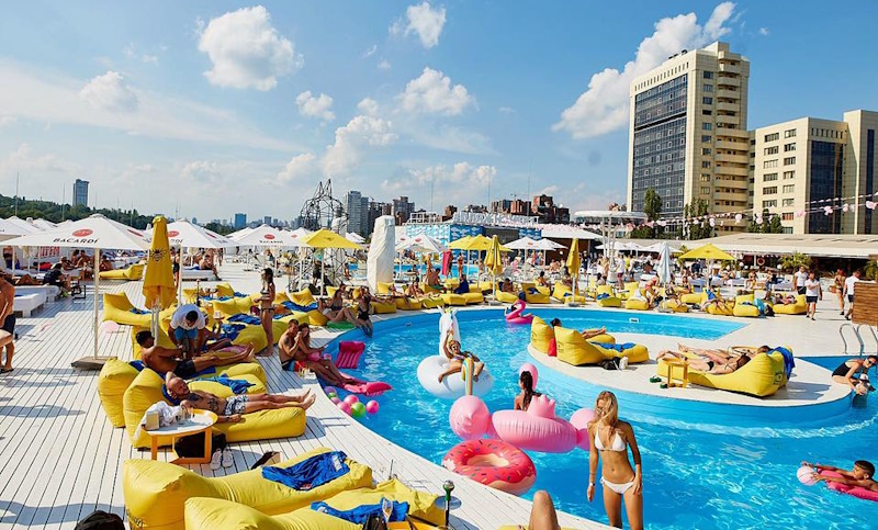 де скупатись і розслабитись