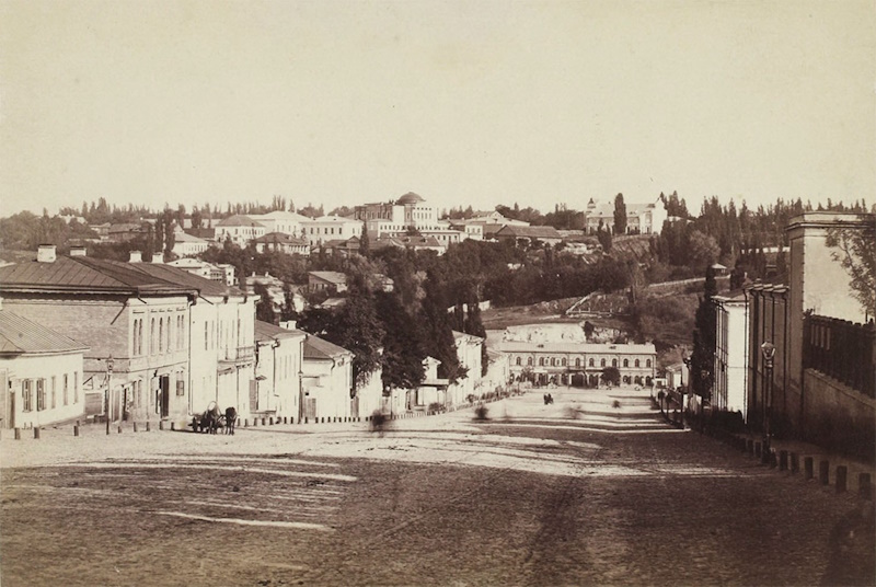 Від печер до Липок