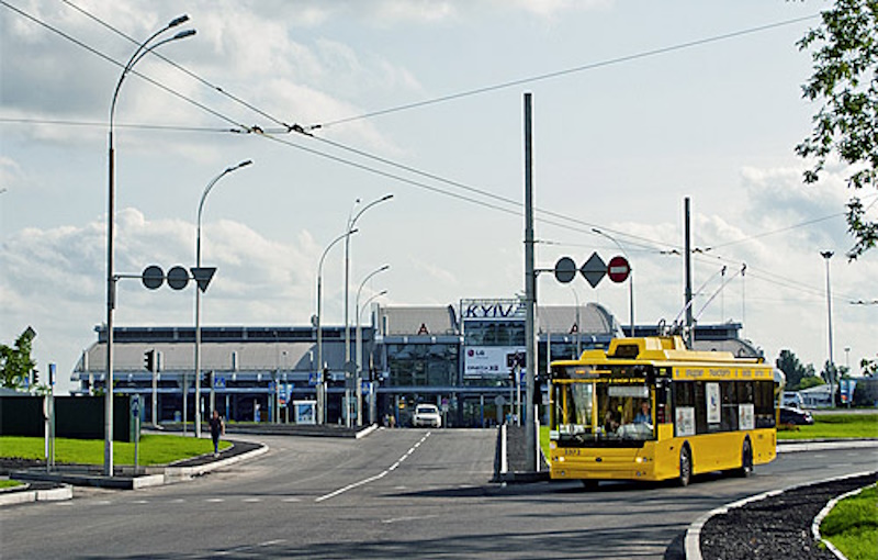 Транспорт (Жуляни)