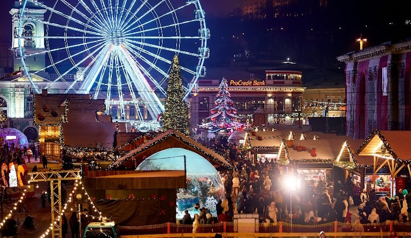 Контрактова площа в Києві