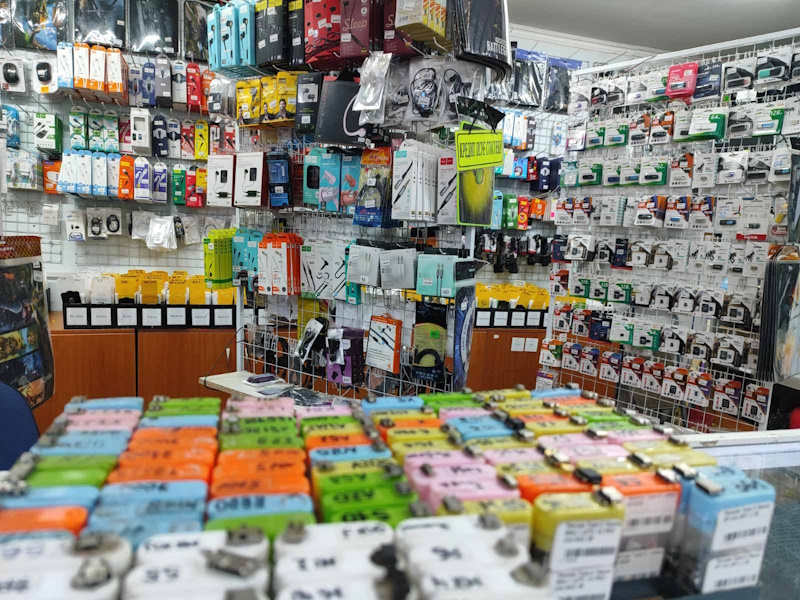 Карaваєві дачі Радіоринок