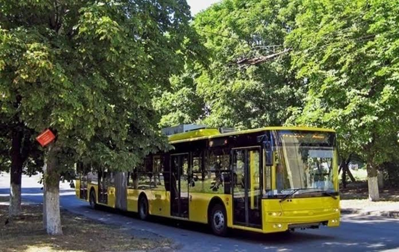 Київ перевчається їздити